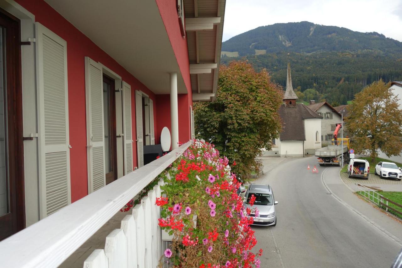 Hotel Wirtshaus Zum Stern Satteins Zewnętrze zdjęcie